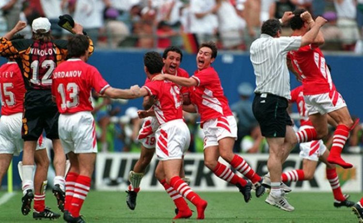 Част от звездния отбор на България, участвал в Световното първенство по футбол в САЩ през 1994 година ще гостува в Димитровград 