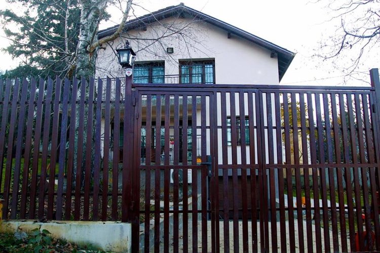 Снимки: Николай Бареков, фейсбук