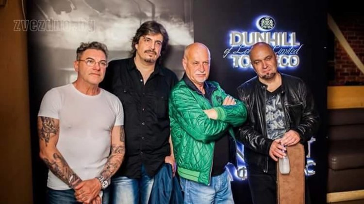 Легендите Сигнал и легионите на мотоклуб Велика България на поход срещу чалгата 