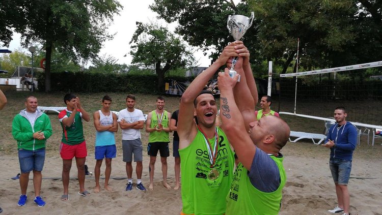 Отличиха победителите в 5-ото издание на турнира "Раковски бийч волей"