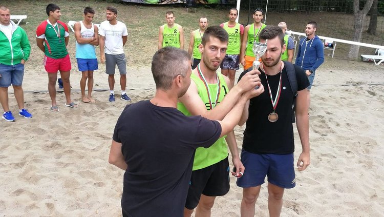 Отличиха победителите в 5-ото издание на турнира "Раковски бийч волей"