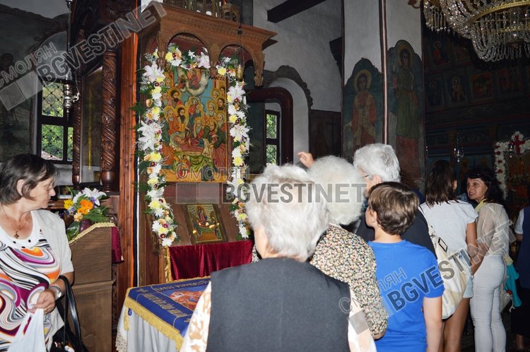 27 агнета курбан за Голяма Богородица в Широка лъка