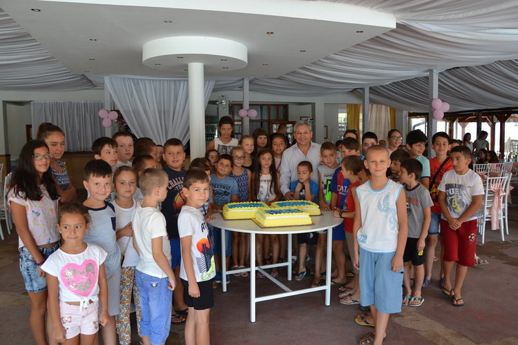 С тържество беше закрито "Плувно лято" в Момчилград