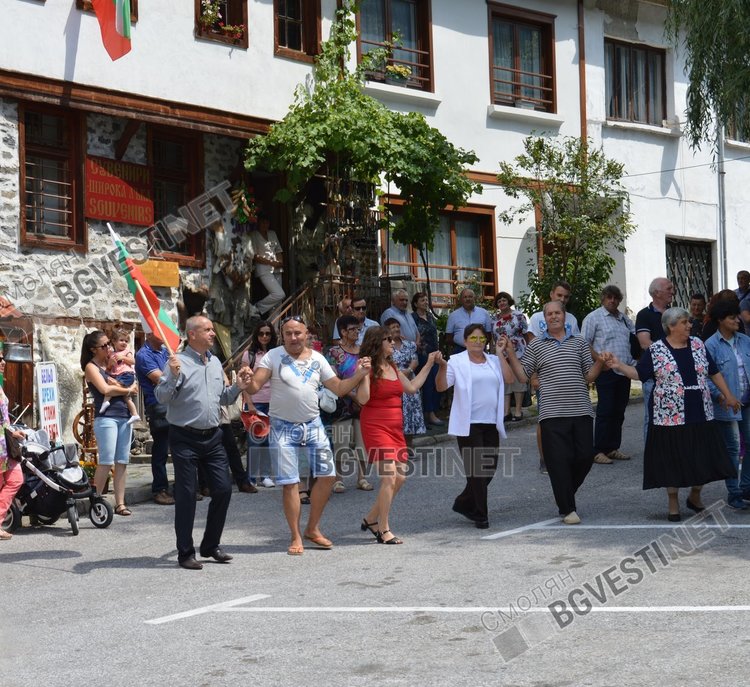 27 агнета курбан за Голяма Богородица в Широка лъка