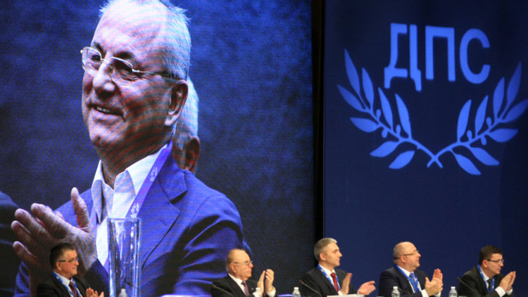 ДПС:Д-р Ахмед Доган не е свързан с „Цанков камък“