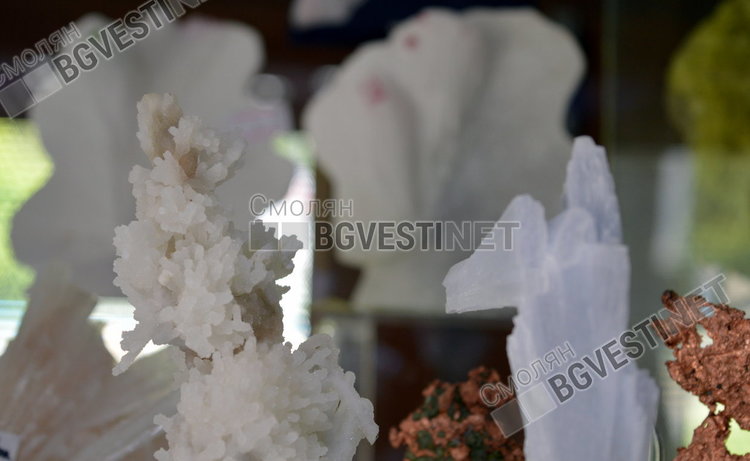 Под Мадан лежат хиляди тонове "злато на глупците", тук е най-добрият галенит в света