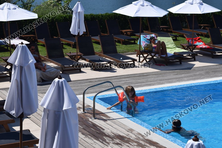 "Рока"привлича със спокойствие