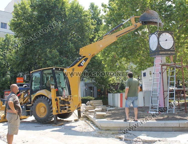 Монтираха градски часовник в Димитровград