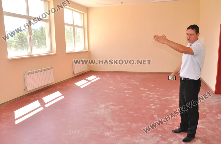 Плащаме отгоре 400 бона за ремонта на школата, ама догодина