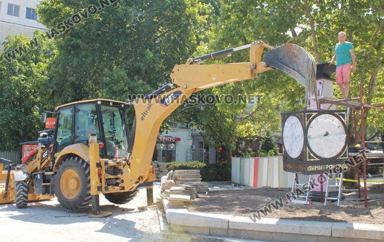 Монтираха градски часовник в Димитровград
