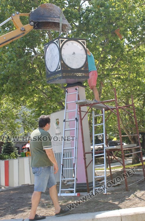 Монтираха градски часовник в Димитровград
