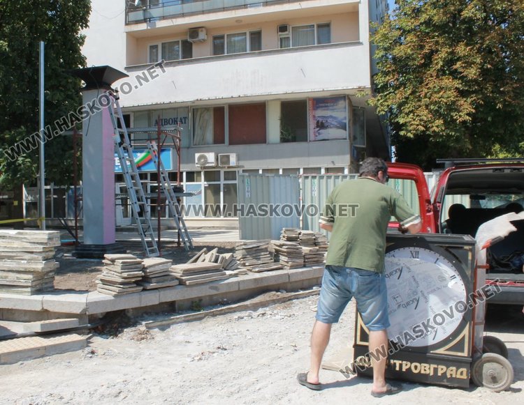Монтираха градски часовник в Димитровград