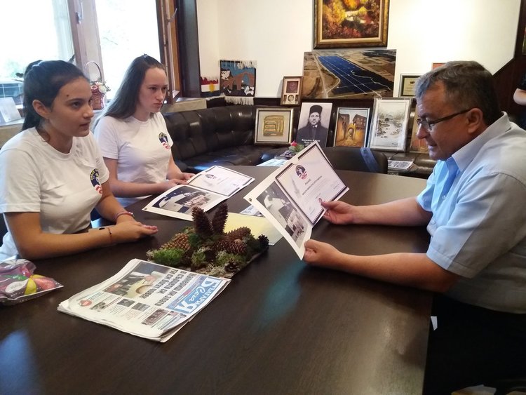 Участнички в Space Camp се разбраха с кмета да разкажат за преживяването си