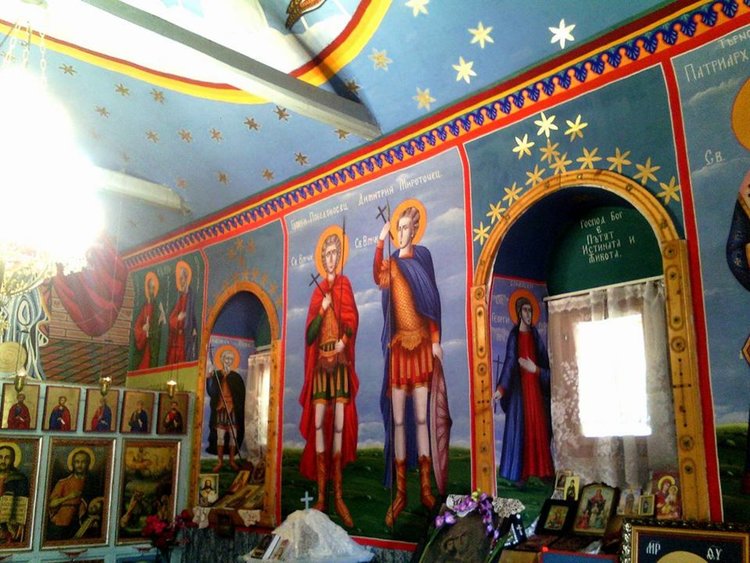 Част от стенописите, рисувани от Никола