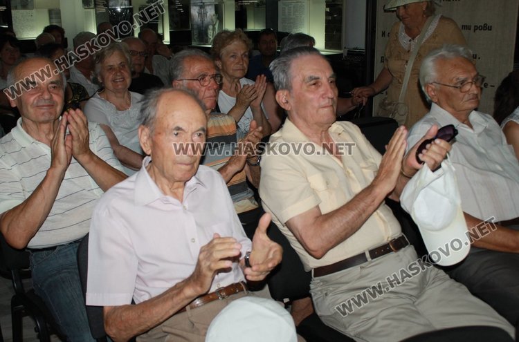 Герой на социалистическия труд гостува в Дом-музей "П.Пенев"