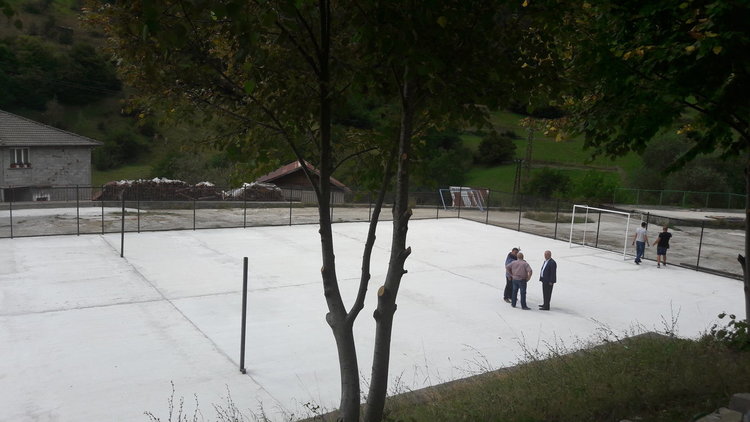 За първия учебен ден откриват нова спортна площадка в село Търън 