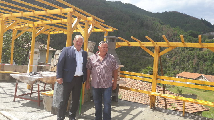 За първия учебен ден откриват нова спортна площадка в село Търън 