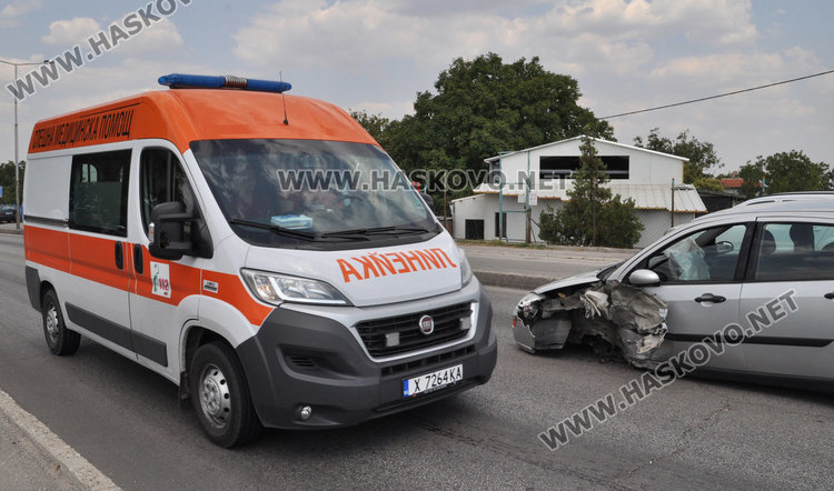 Пловдивчанин нацели хасковска кола при изпреварване на мотоциклет