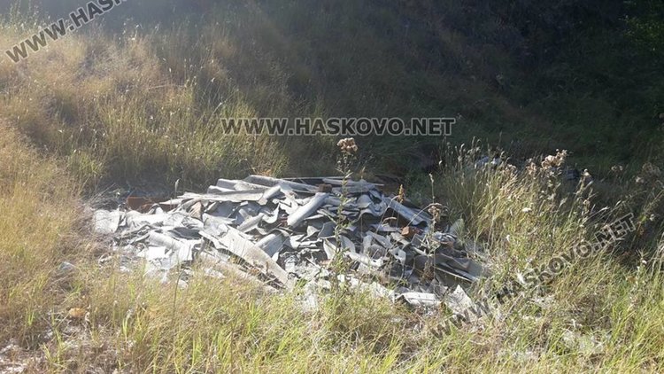 Превърнаха горичката до бившия ТЕЦ в сметище