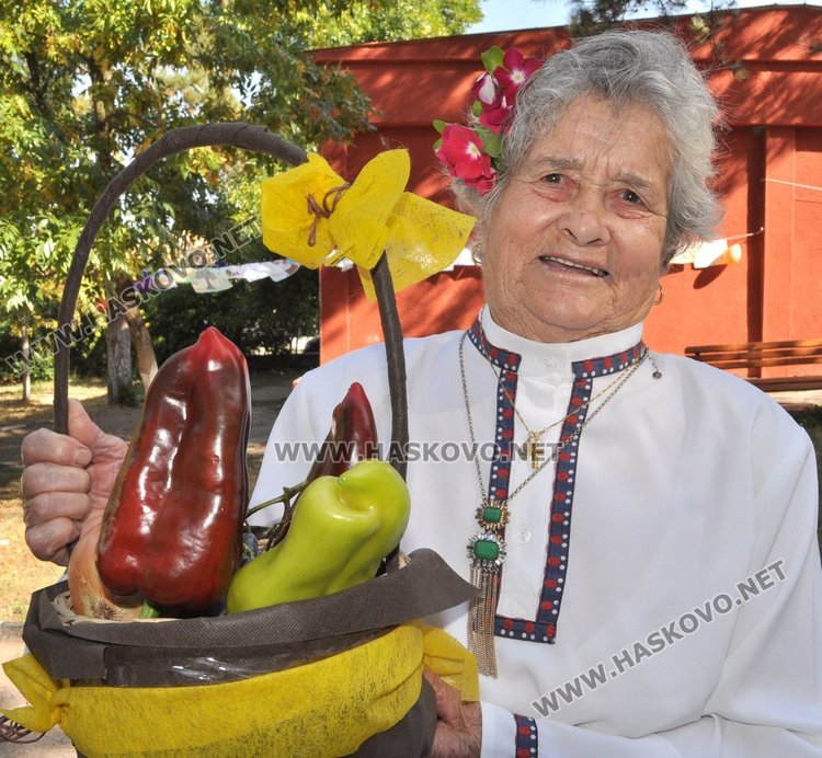 Производител от Черногорово отглежда еко зеленчуци с поливане