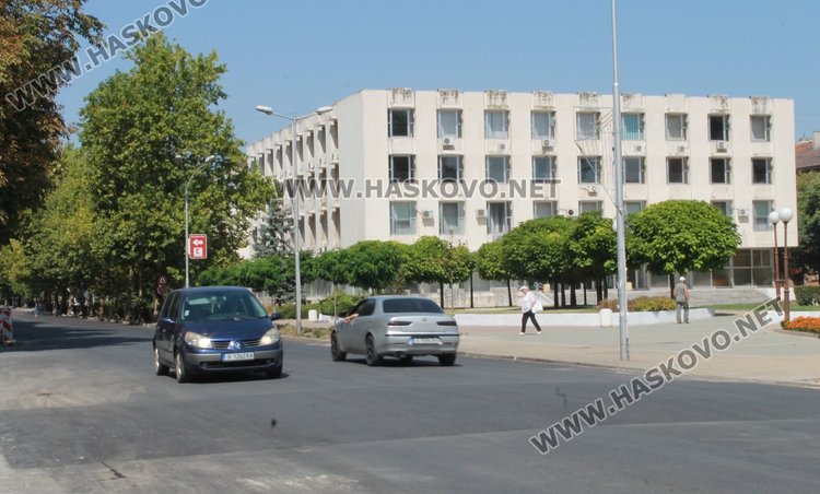 Една ще бъде пешеходната пътека на бул."Раковски" срещу сградата на Община Димитровград