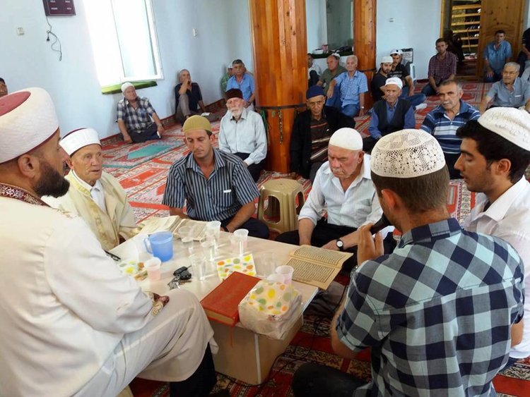 Изселник от Турция спонсорира мевлида в Долно Прахово