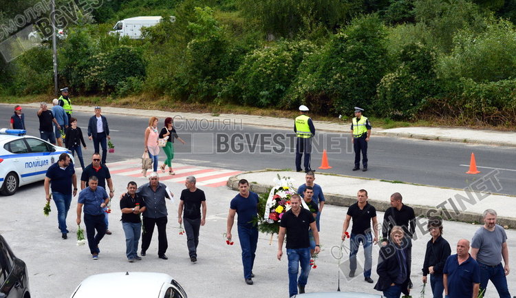 Изпратихме големия Величко Чолаков. Почивай в мир, Шампионе! 