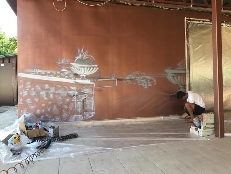 Авторът на гумения парк рисува Димитровград през 60-те години