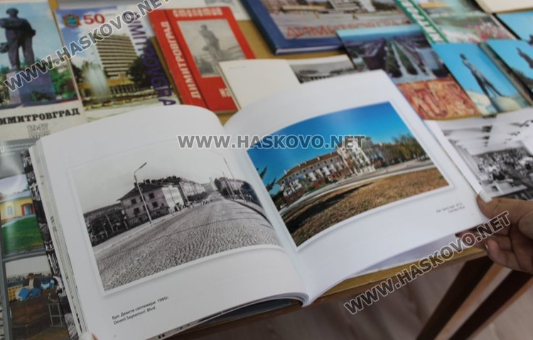 Подредиха изложба за историята на Димитровград в библиотеката