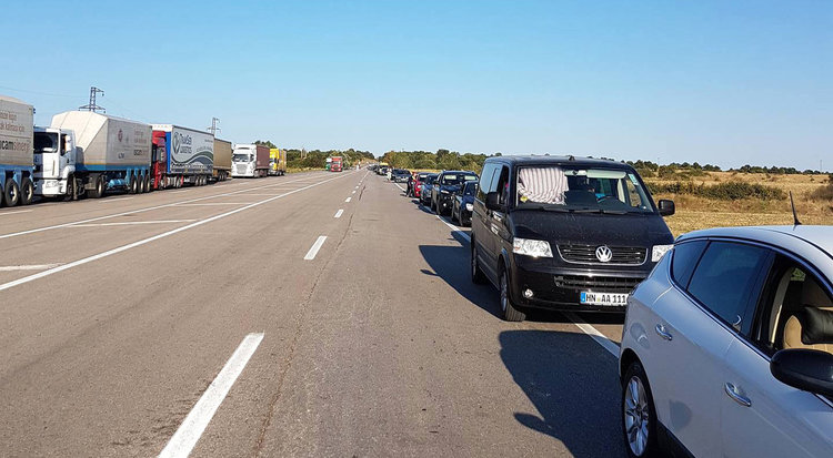 Читател: Граничните пунктове от Турция за България са затапени, чакаме часове