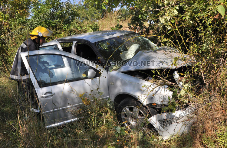 Бременна шофьорка излетя с Голф от пътя