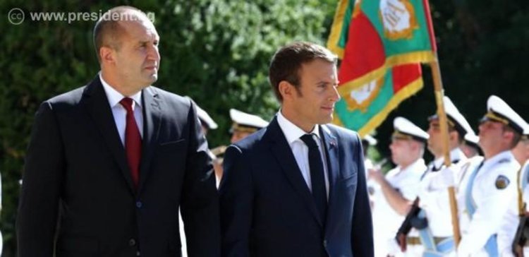 Радев и Макрон разговаряха "на четири очи" в двореца „Евксиноград“ 