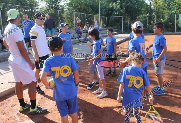 Тенис звезди проведоха открит урок за деца в Димитровград
