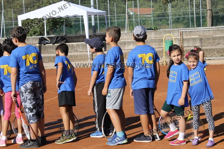 Тенис звезди проведоха открит урок за деца в Димитровград