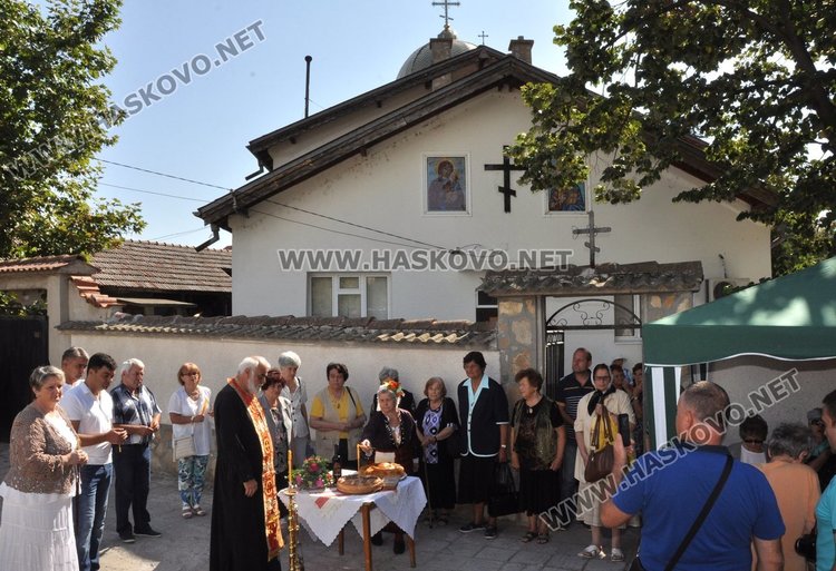 Раздадоха курбан за благоденствие на димитровградчани