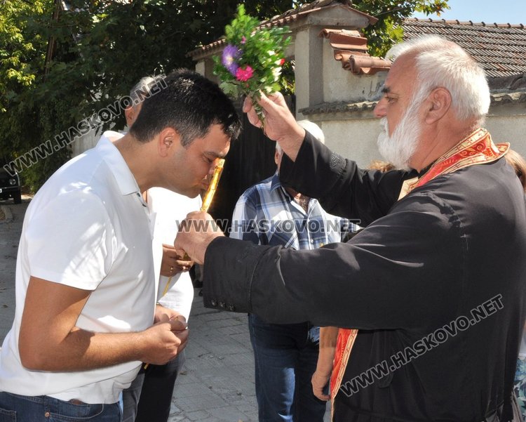 Раздадоха курбан за благоденствие на димитровградчани