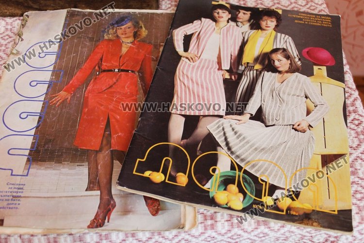 Кметът Иво Димов с принос в обзавеждането на ретро апартамента