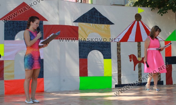 Детски панаир привлече десетки деца и родители в Димитровград