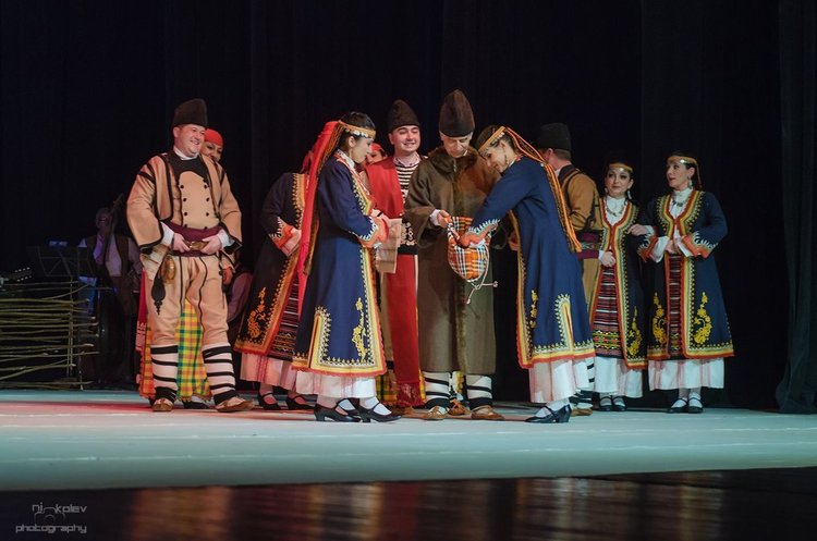  Фолклорен ансамбъл "Родопа" постави абсолютен рекорд