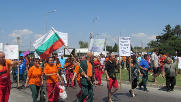 Симеон Дянков и Трайчо Трайков отиват на съд за сделката с ЕВН. Преглед на печата