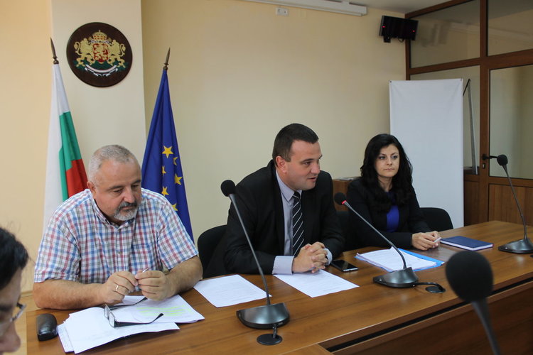 70 ученици от областта не влизат в училище,връщат ги в класните стаи 