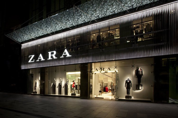 Най-богатият човек на света: Основателят на Zara измести Бил Гейтс