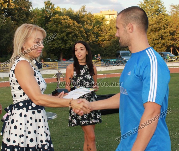 Голмайстор на турнира стана Димитър Христозов от "Бригада"