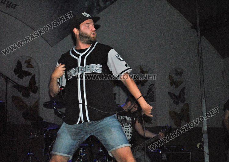 „Обратен ефект“ забиват тази вечер на Рок феста в Хасково