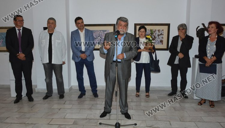 Вежди Рашидов откри първа самостоятелна изложба в Димитровград