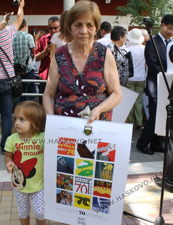 Студенти сътвориха новия календар на Димитровград