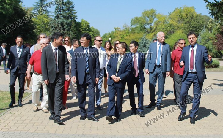 Димитровград възстановява отношения с китайския град Дзияо Дзиян