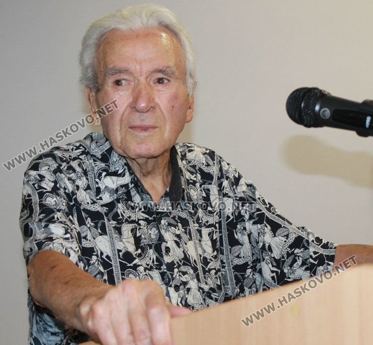 Новият почетен гражданин Христо Шишков: Обичайте Димитровград!