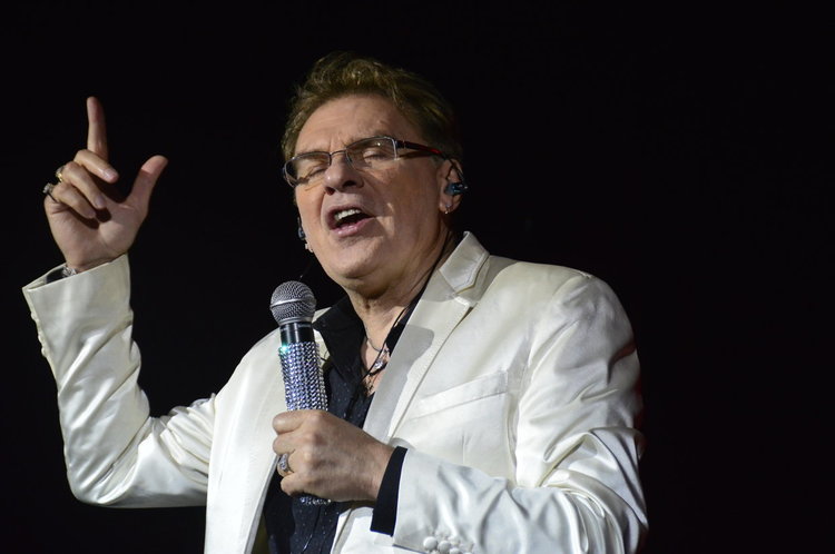 Естрадният изпълнител Васил Найденов ще бъде гост в празничната програма за 70-годишнината на Димитровград