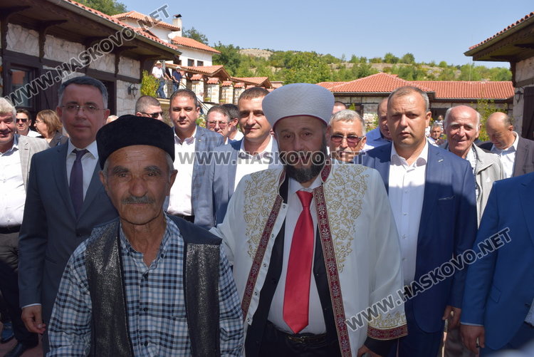 Двоен Байрам в Биволяне,хиляди на събора на Елмалъ баба текке